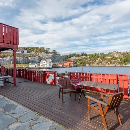 Sotra Rorbusenter Lägenhetshotell Kåravika