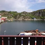 Sotra Rorbusenter Leilighetshoteller Kåravika